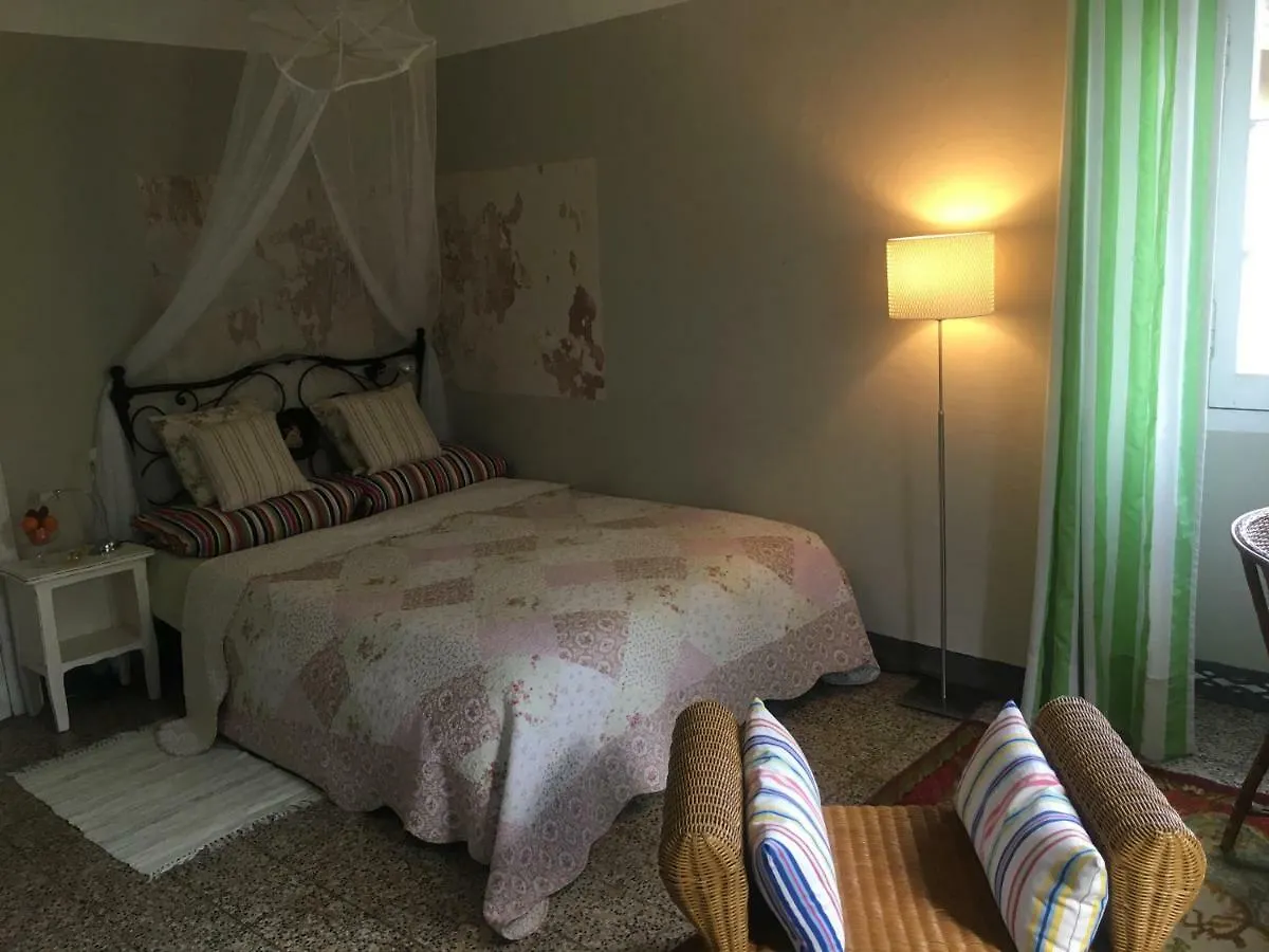 Couette-café Bed and Breakfast Casa Rosalie à Borgomaro
